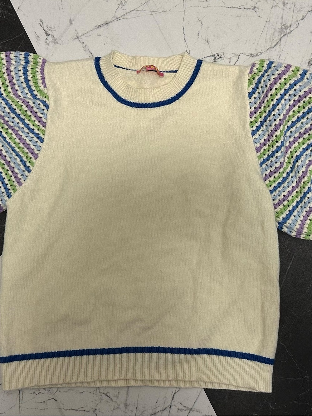 Cream Puff-Sleeve Knit Sweater with Multicolor Sleeves - Picture 2 of 5